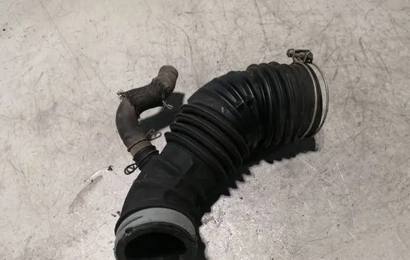 Toyota Corolla Verso E121 Turbo air intake inlet pipe/hose 178800R010