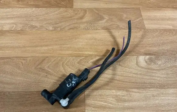 Citroen C5 Windscreen/windshield washer pump