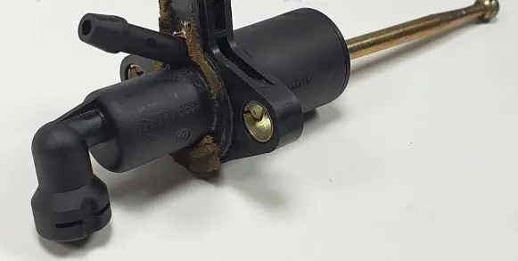 Volkswagen New Beetle Clutch slave cylinder 1J1721388A