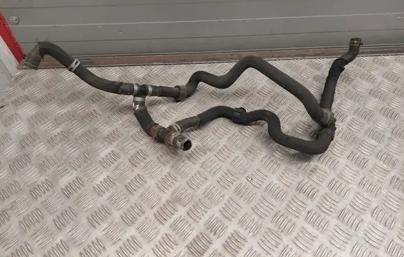 Audi A8 S8 D4 4H Engine coolant pipe/hose 4H0121088AE 4H0121089H