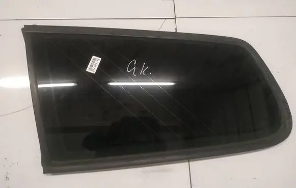 Volkswagen PASSAT B6 Rear side window AS2