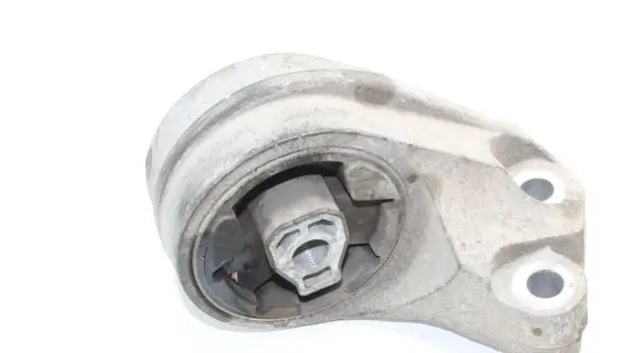 Opel Antara Engine mounting bracket X01187