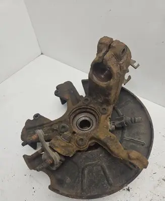 Volkswagen Golf VI Front wheel hub spindle knuckle