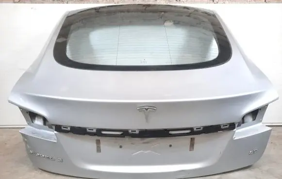 Tesla Model S Tailgate/trunk/boot lid