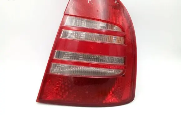 Skoda Superb B5 (3U) Rear/tail lights 3U5945112 3U5945096