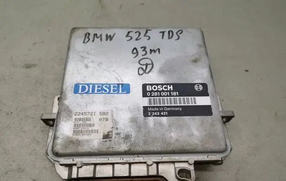 BMW 5 E34 Engine control unit/module 0281001181 2243421