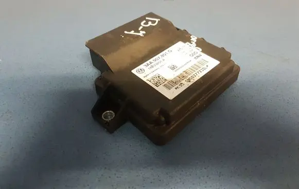 Volkswagen PASSAT B7 Other control units/modules 3AA907801G 18233201A GN00277230L