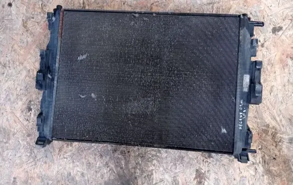 Renault Megane II Coolant radiator 8200115542
