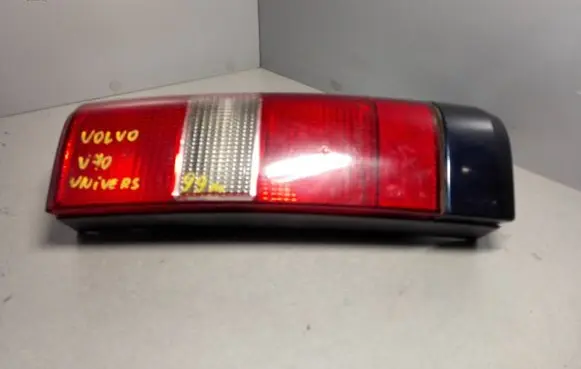 Volvo S70 V70 V70 XC Rear/tail lights 3512426 3512320
