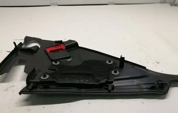 BMW 4 F36 Gran coupe Wiper trim 7265120 7405639
