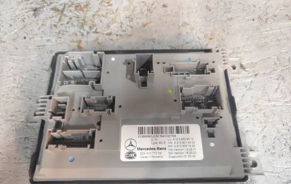 Mercedes-Benz E W213 Comfort/convenience module A2139009212 A2139021608 A2139014003