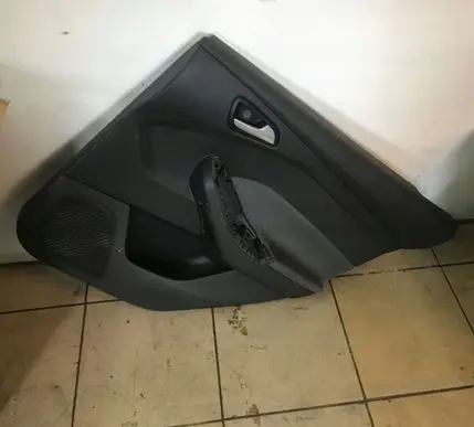 Ford Focus Coupe rear side trim panel 