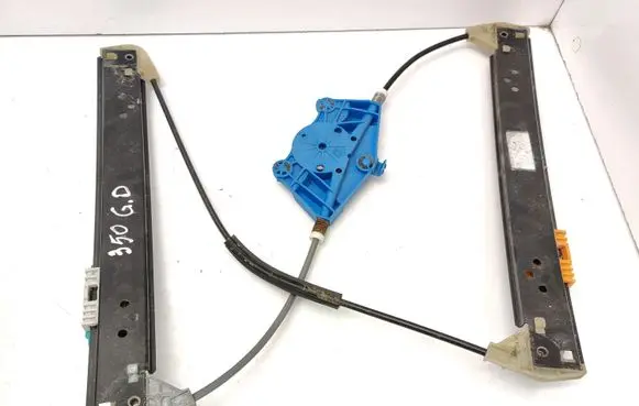 Porsche Cayenne (9PA) Rear window lifting mechanism without motor