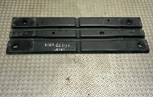 Volvo XC60 Muffler mount bracket/holder 31672097