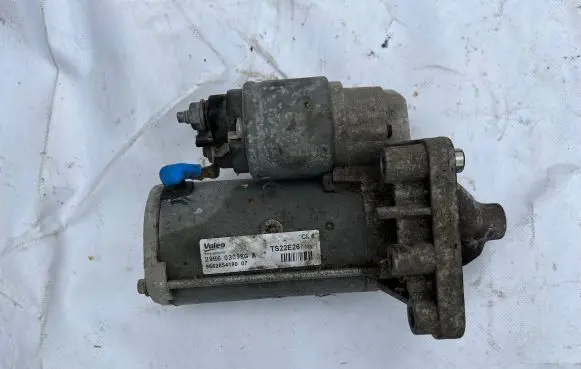 Peugeot 208 Starter motor 9662854180