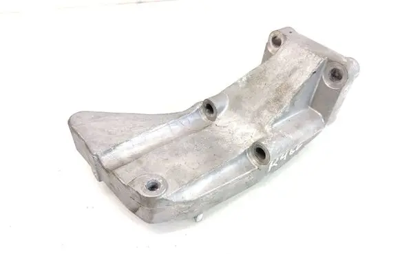 Mitsubishi Outlander Engine mounting bracket
