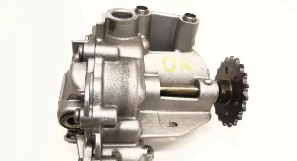 Renault Master III Oil pump 150109223R