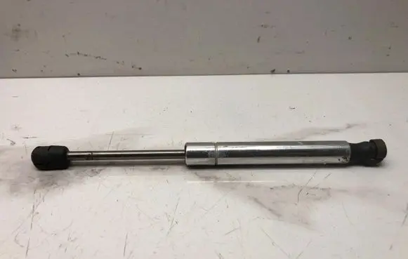 Volkswagen PASSAT B5.5 Tailgate/trunk strut/damper 3B5827550E