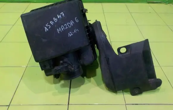 Mazda 6 Air filter box SH01133AY 15AB47