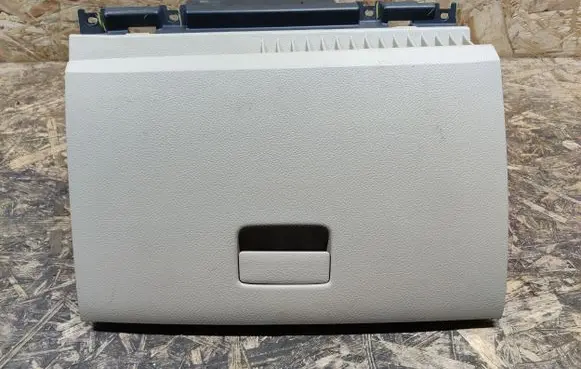 Nissan Tiida C11 Glove box set 68520EL00A