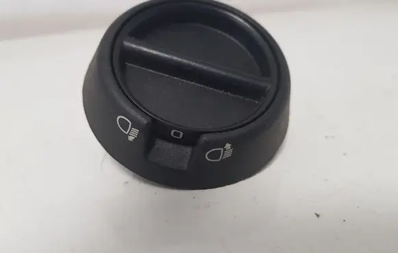 Renault Kangoo I Headlight level height control switch 8200128309