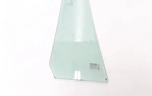 Renault Modus Rear vent window glass 8200670130