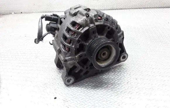 Citroen Xsara Generator/alternator 9656956380