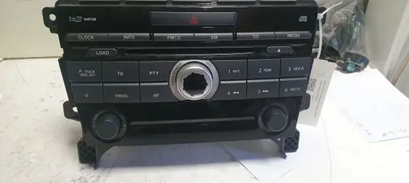 Mazda CX-7 Radio/CD/DVD/GPS head unit EH1566ARX 14795137 EG23664H0