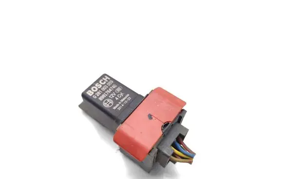 Isuzu D-Max Glow plug pre-heat relay 8981764740 0281003059