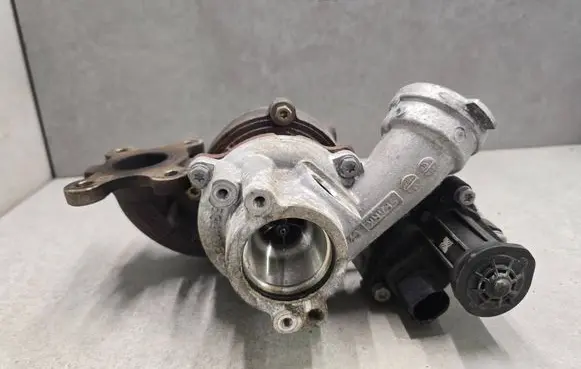 Volkswagen Polo VI Turbo 05C145701