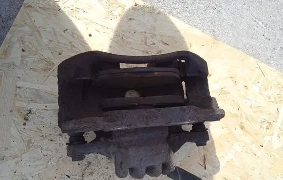 Peugeot 3008 I Front brake caliper PEUGEOT30082012M