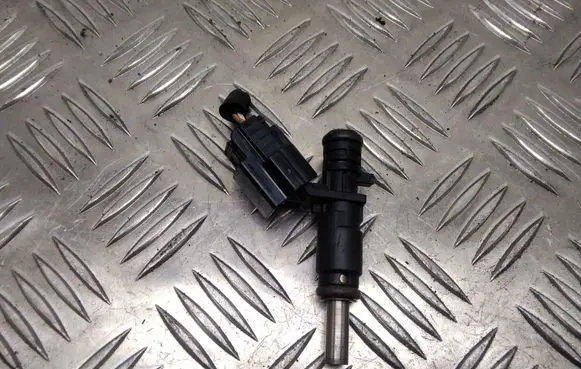 Mini One - Cooper Coupe R56 Fuel injector V75281768005 7284P04613