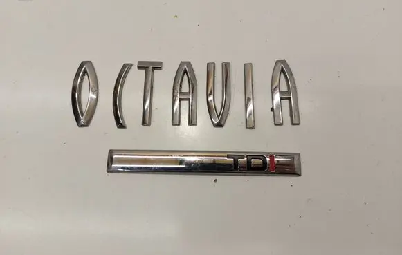 Skoda Octavia Mk2 (1Z) Rear loading door model letters 