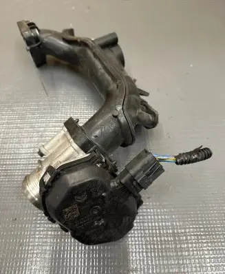 Ford Kuga II Throttle valve 9807238580 072360F