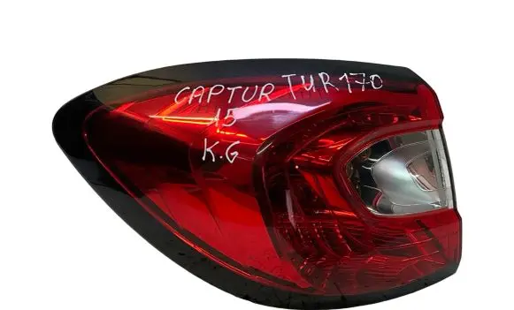 Renault Captur Rear/tail lights 265558548P