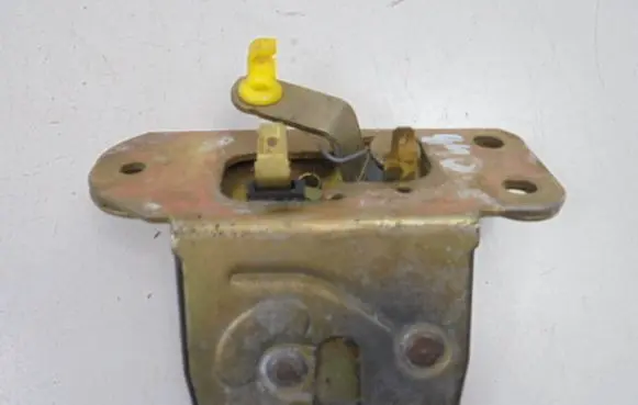 Volvo S40, V40 Tailgate/trunk/boot lock/catch/latch