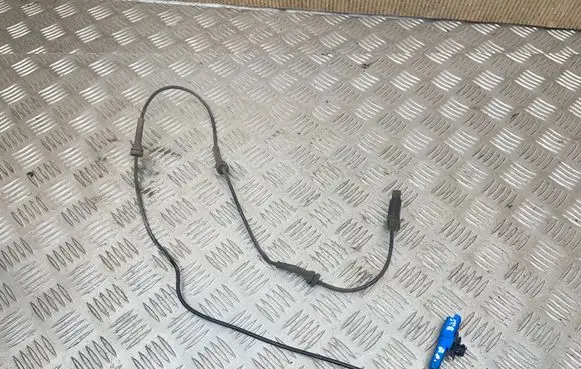Peugeot 508 ABS brake wheel speed sensor 9674577980