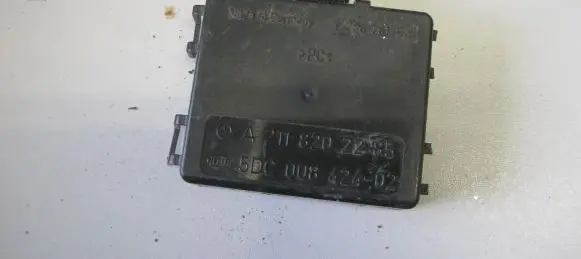 Mercedes-Benz E W211 Rain sensor 2118202285