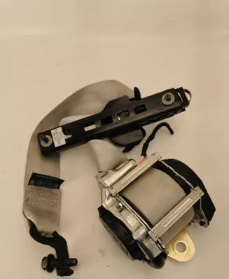 Volvo XC90 Rear seatbelt 31675728