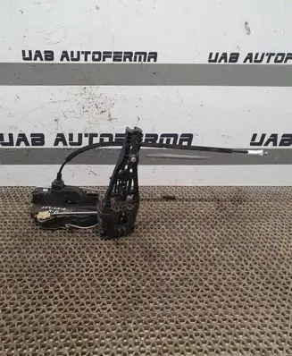 Opel Insignia A Rear door lock 11A271