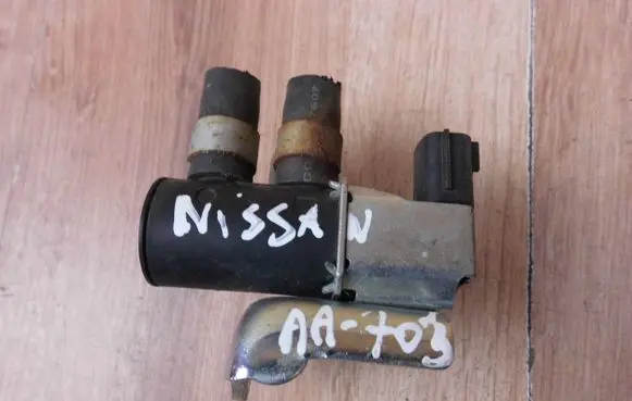 Nissan Qashqai Turbo solenoid valve K5T48594