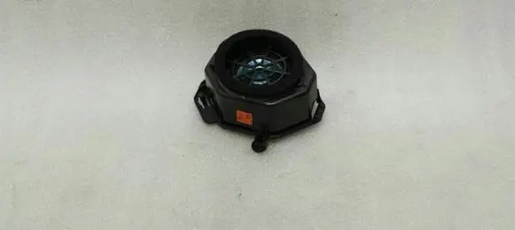 Mercedes-Benz CLS C218 X218 Front door high frequency speaker A2048202402