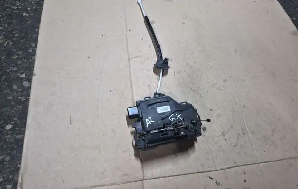 Audi A2 Rear door lock 8Z0839015D