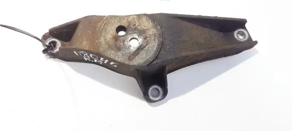BMW 5 E39 Engine mounting bracket