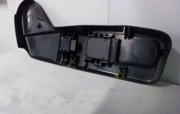 Dodge Challenger Front door seat control surround trim LO239307 T9520
