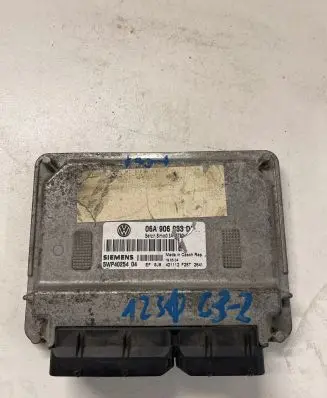 Volkswagen New Beetle Engine control unit/module 06A906033DP 5WP4025404