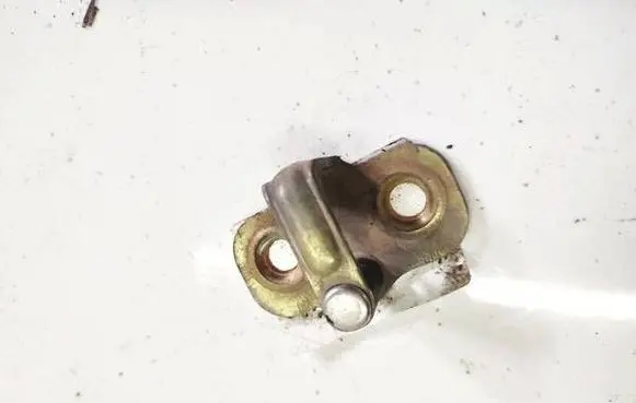Volkswagen Golf III Front door lock loop/hook striker 