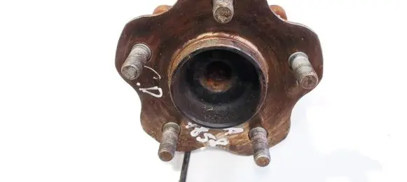 Nissan Qashqai Rear wheel hub