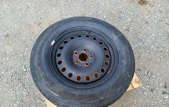 Dodge Durango R18 spare wheel 04755212