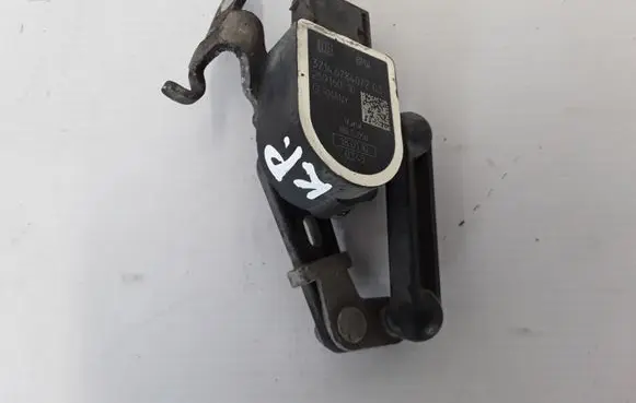 BMW 5 F10 F11 Air suspension front height level sensor 